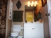 upstairs-full-bath